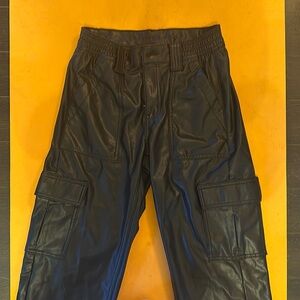 American Eagle size 0 stretch pleather cargo pants only worn twice